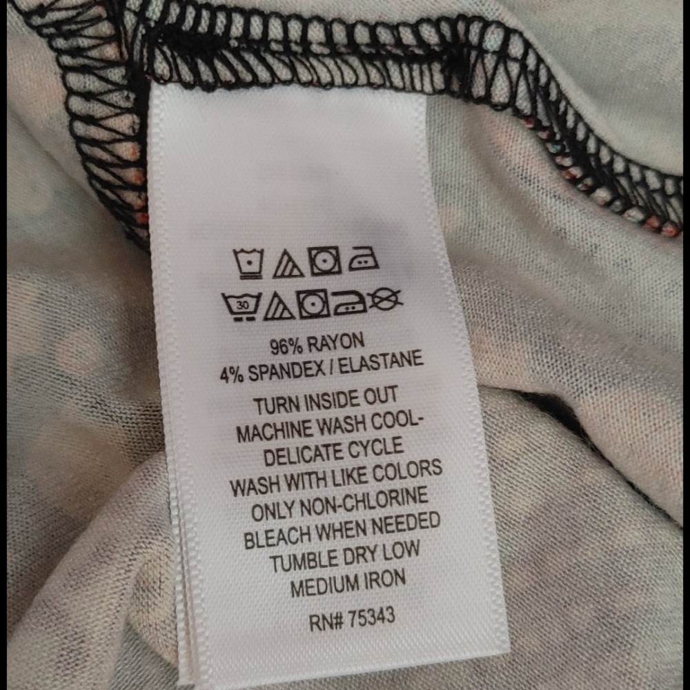NWT  Mixed pattern spring summer dress medium - Picture 12 of 12